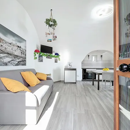 Casa Lotario Secondo * Monte SantʼAngelo